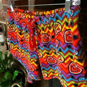 Sz L funky electric psychedelic hearts fur shorts